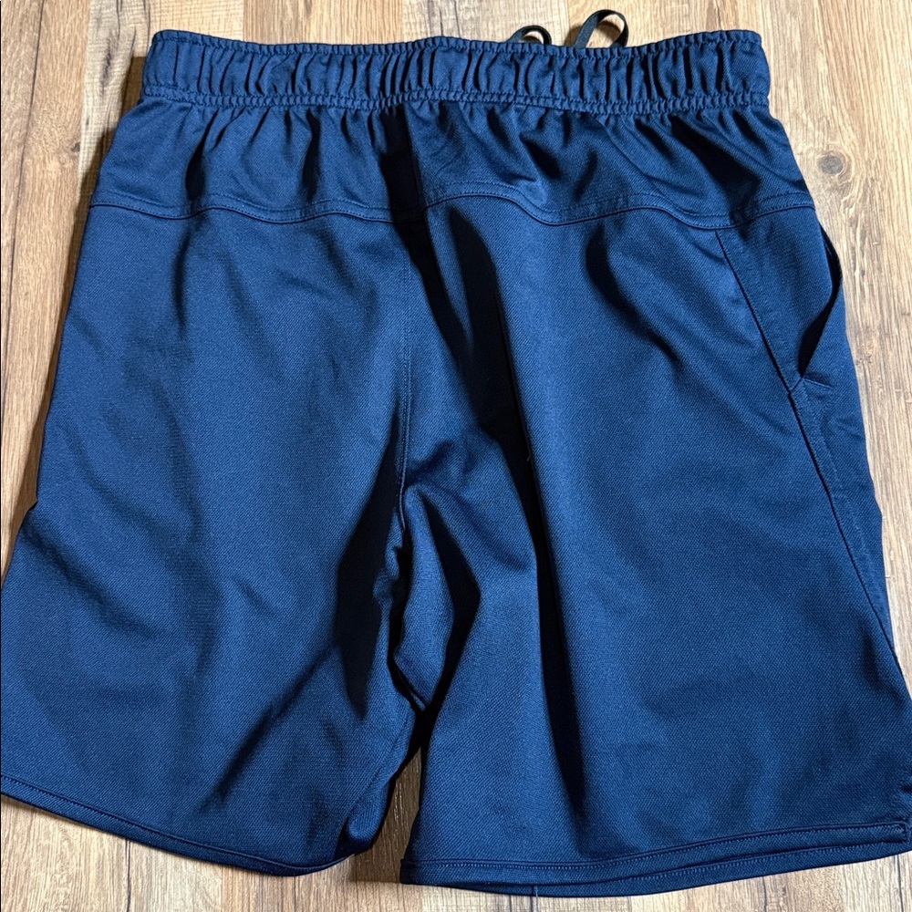 Nike Dri-Fit Shorts - Picture 3 of 3